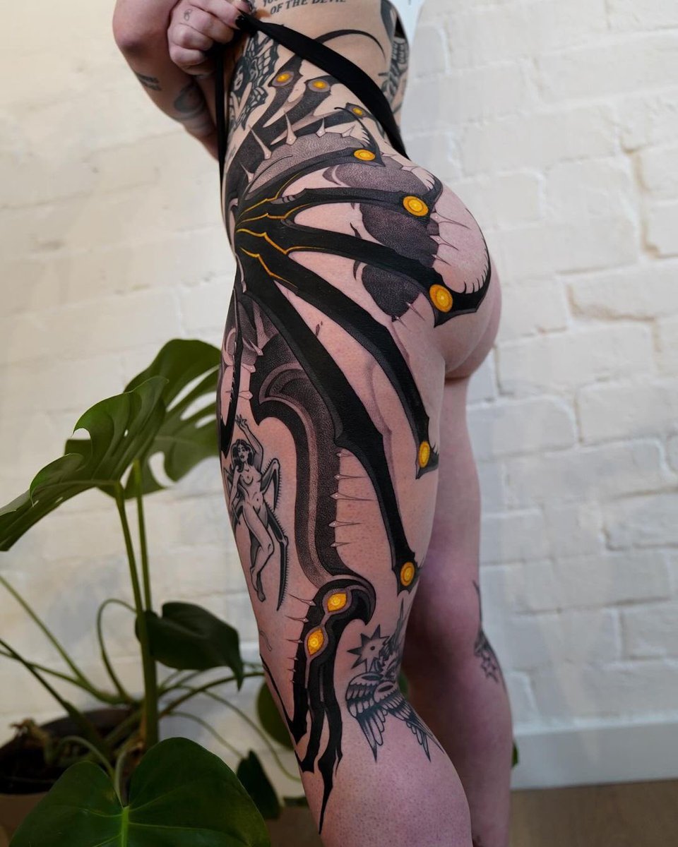 Tky_TTT's tweet photo. IG: gio.tatts
Based in: Germany https://t.co/adlQ5DURzt