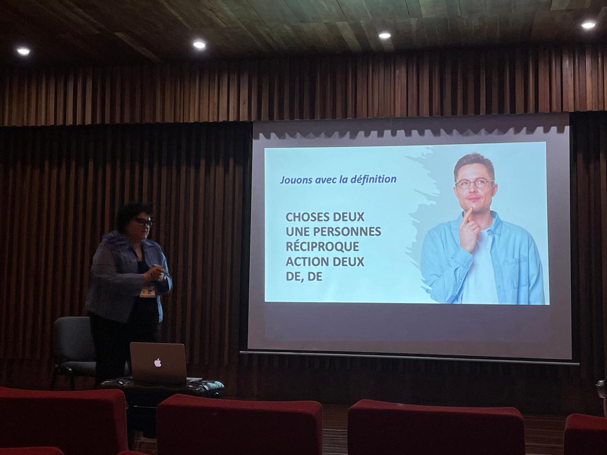 QuebecColombia's tweet photo. 📚 La Oficina de Quebec en Bogotá participó en el IV Simposio de Contacto Interlingüístico y el XXVIII Congreso ACOLPROF en @UnivalleCol. Hablamos sobre la francofonía en Québec, la Biblioteca de las Américas y el francés como pilar cultural. Gracias a @acolprof y @UnivalleCol. https://t.co/MR1I0OQIZ8