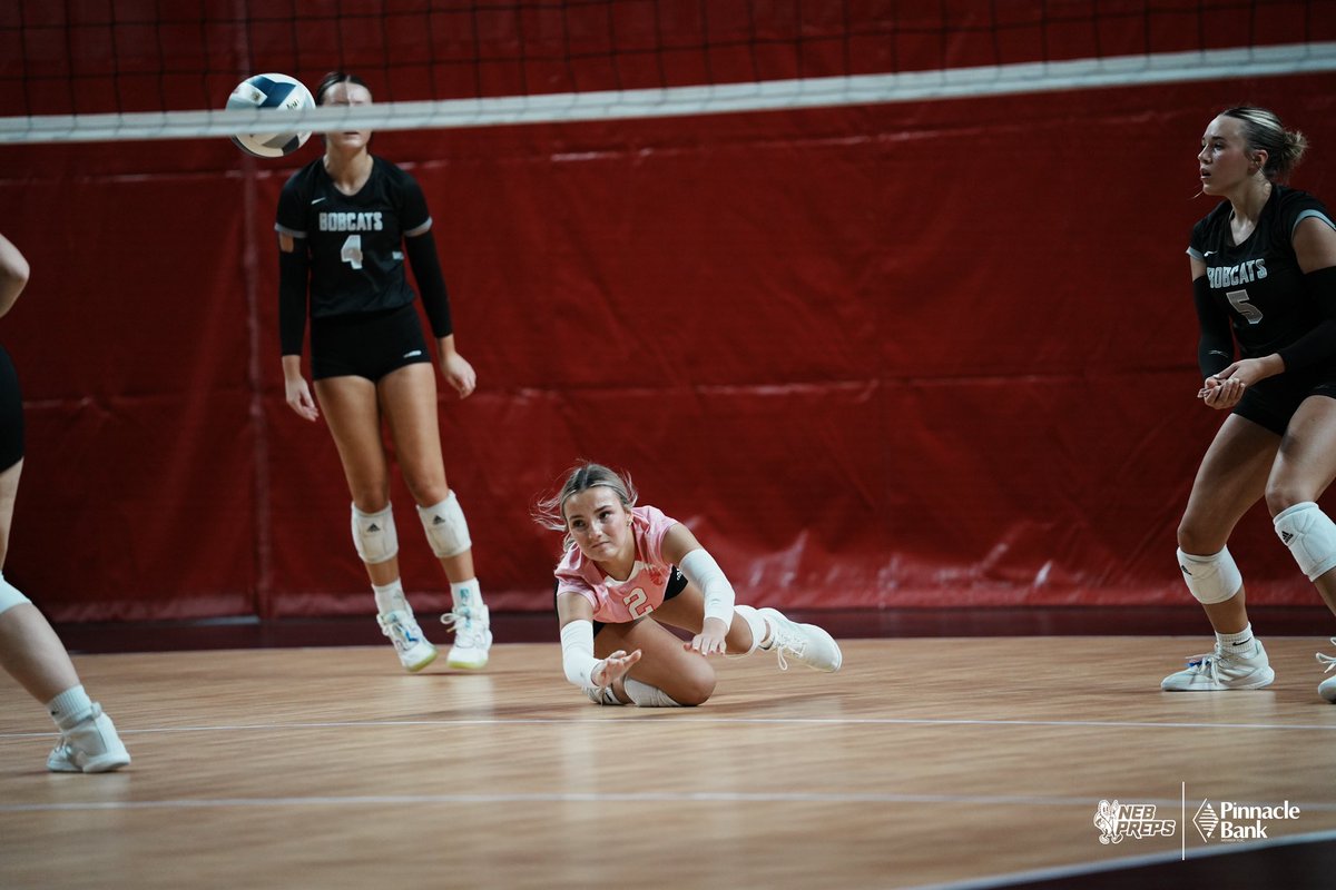 THEnebpreps's tweet photo. Holding on! 

EMF and Superior are in the class D-1 semifinals against Southwest and BDS.

#nebpreps | @pinnbank https://t.co/A5LK4iSYa9