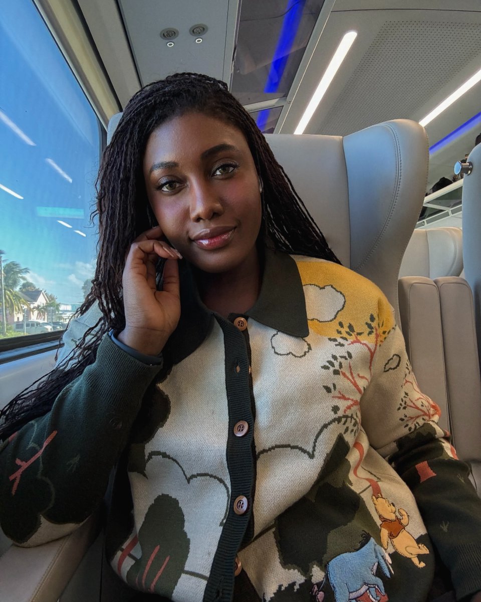 dearest_paris's tweet photo. Glad to be back on here😊🥰 https://t.co/c0gCo642Do