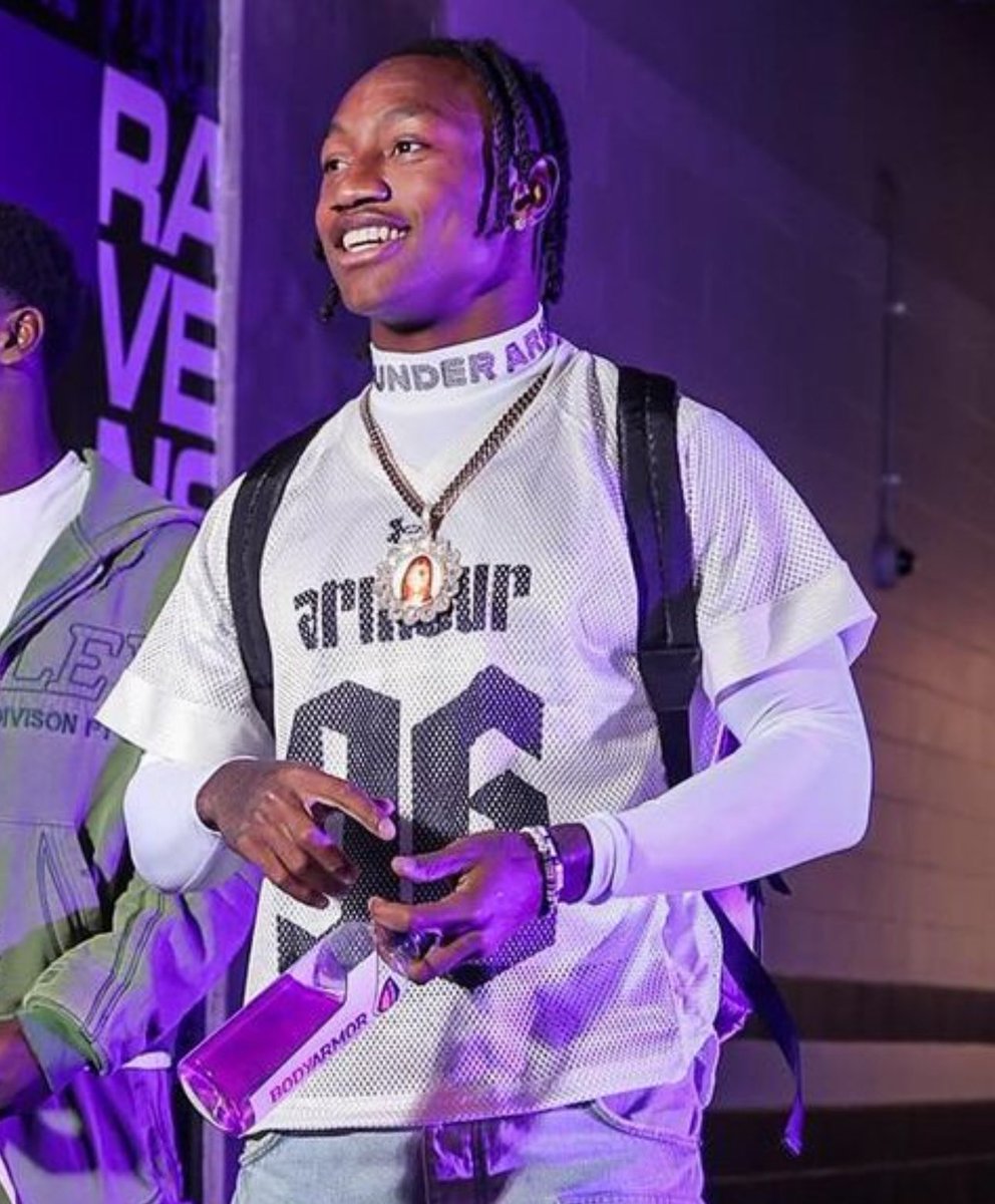 UnderArmour's tweet photo. Fitted. 

@ZayFlowers @Ravens https://t.co/hPRj6OOgk7