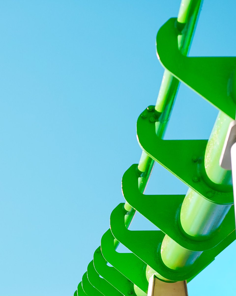 worldsoffun's tweet image. Mamba will be ready for a brat summer in 2025 💚