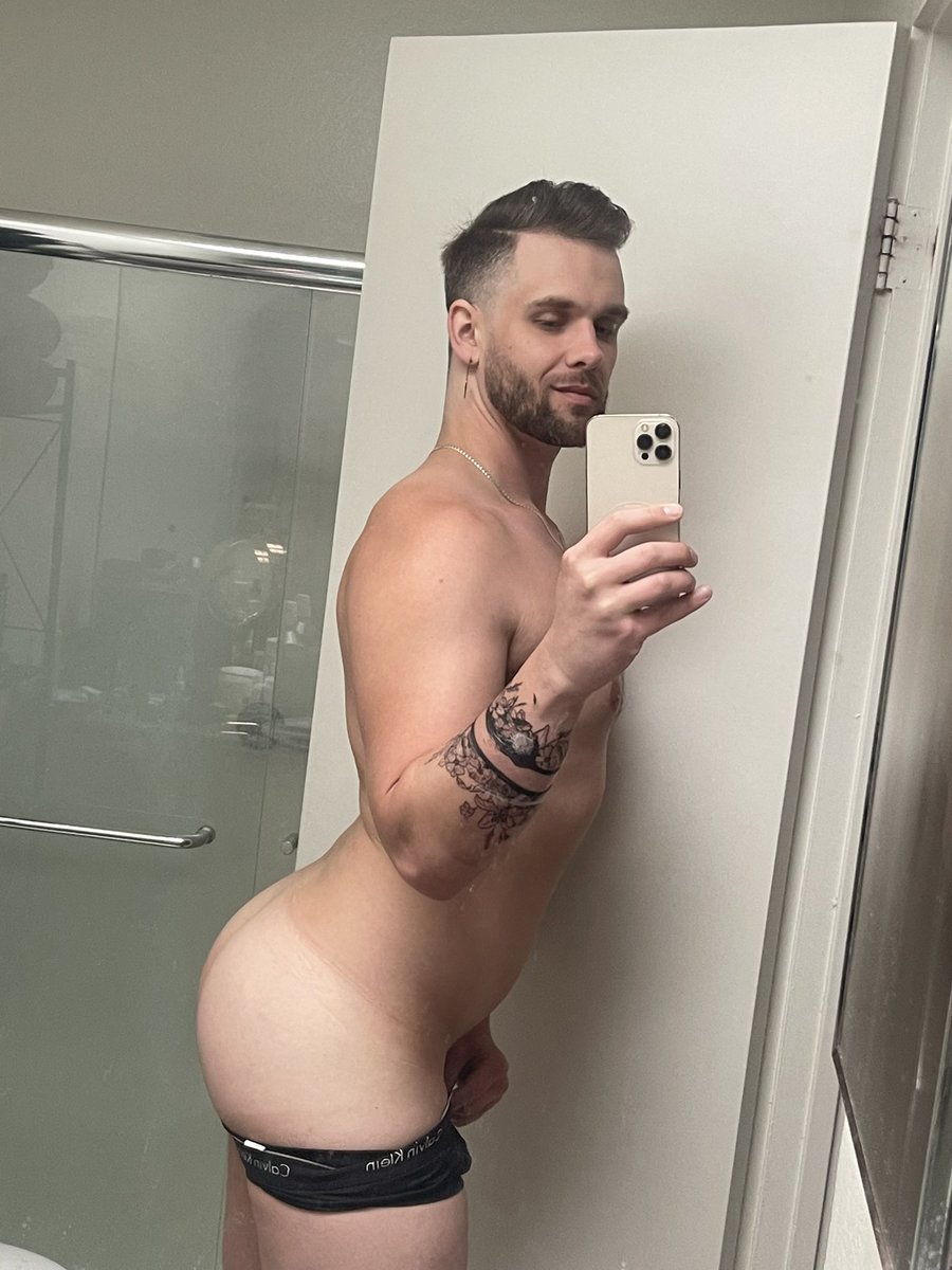LAVersgay's tweet photo. Ok, maybe I’m getting cheeky with it hehe 😉 https://t.co/u2nzwhLMJW