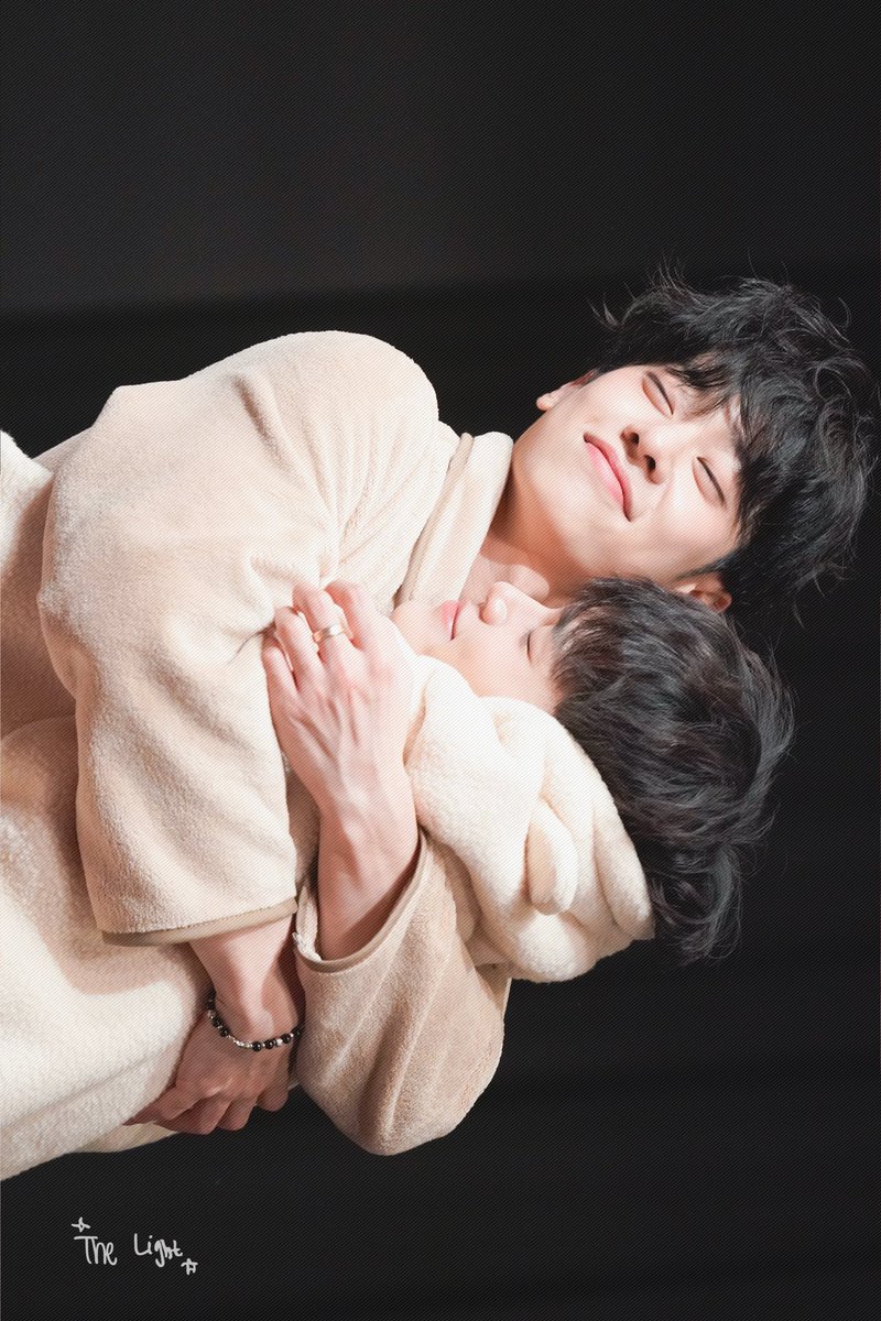 the_light0129's tweet photo. 241107 Preview 추가

ㄷㅎ즈 사랑해

#이대휘 #대휘 #Daehwi #AB6IX #김동현 #동현 https://t.co/ym60yayE47