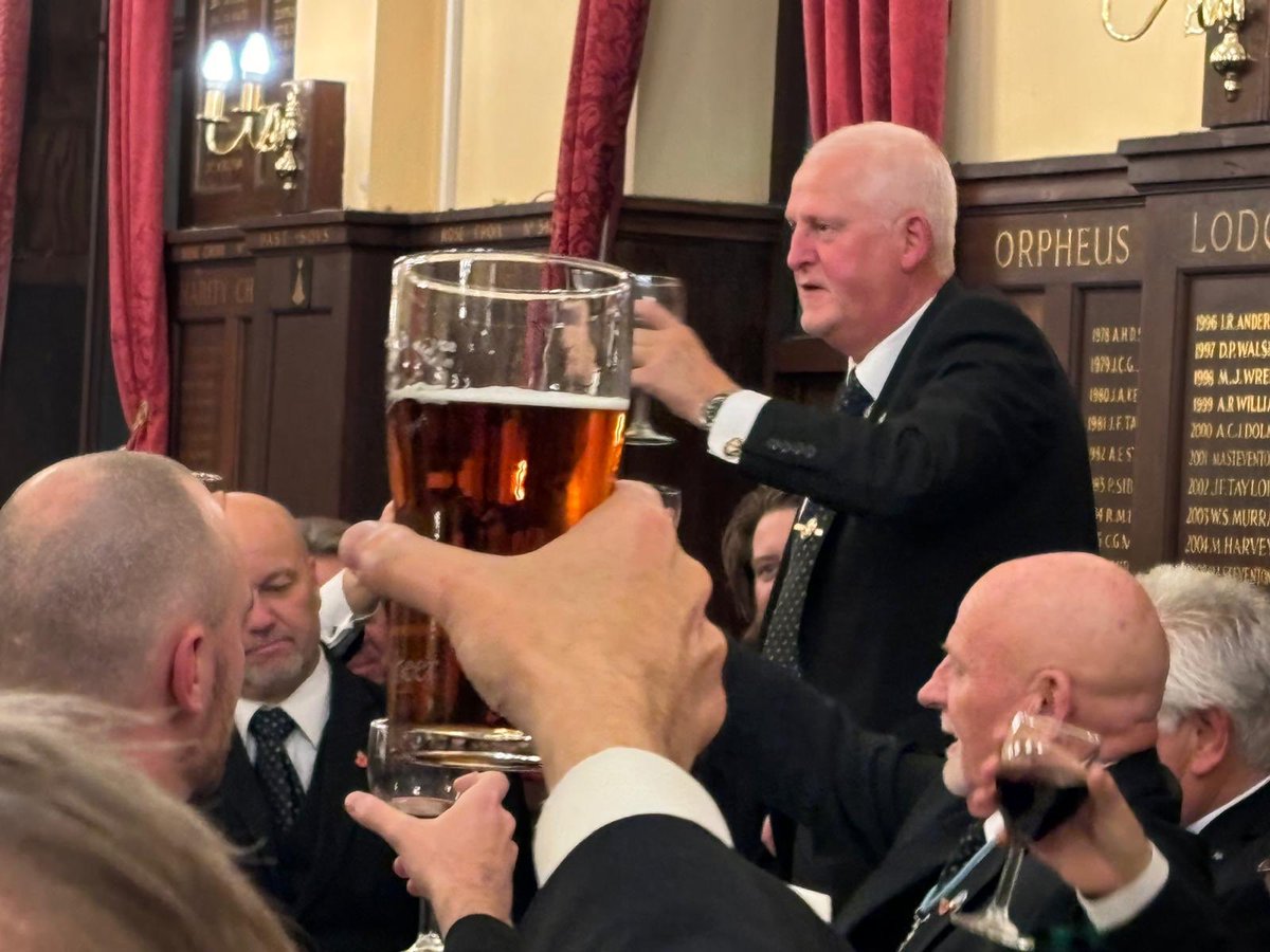 Tonight with over 90 Brethren in attendance, we welcomed our new Worshipful Master for the ensuing year! 
<a href="/GlosPGLodge/">Glos PG Lodge</a> <a href="/GlosMason/">Gloucestershire Freemasons</a> <a href="/PcoGlos/">GlosPCO</a>