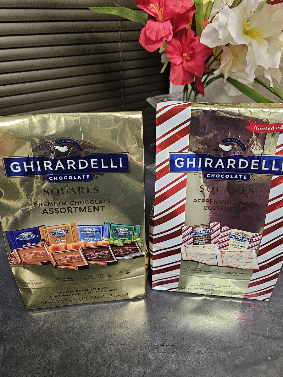 DesertStarFP's tweet photo. Love the love we are receiving today! Patient said, "I'm not trying to make you all fat," while pulling these Ghirardelli bags out of their bag 😋. Another patient brought us truffles to start the afternoon clinic. 🫶🏾 https://t.co/emUw634hET