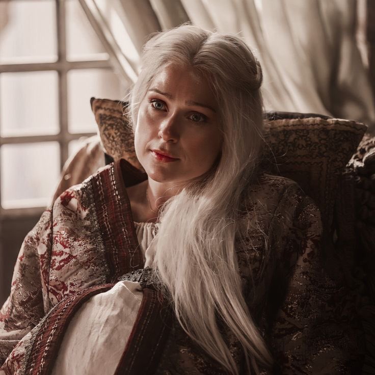 💭 ⋆｡𖦹°⭒˚｡⋆ (@aemmathinker) on Twitter photo 