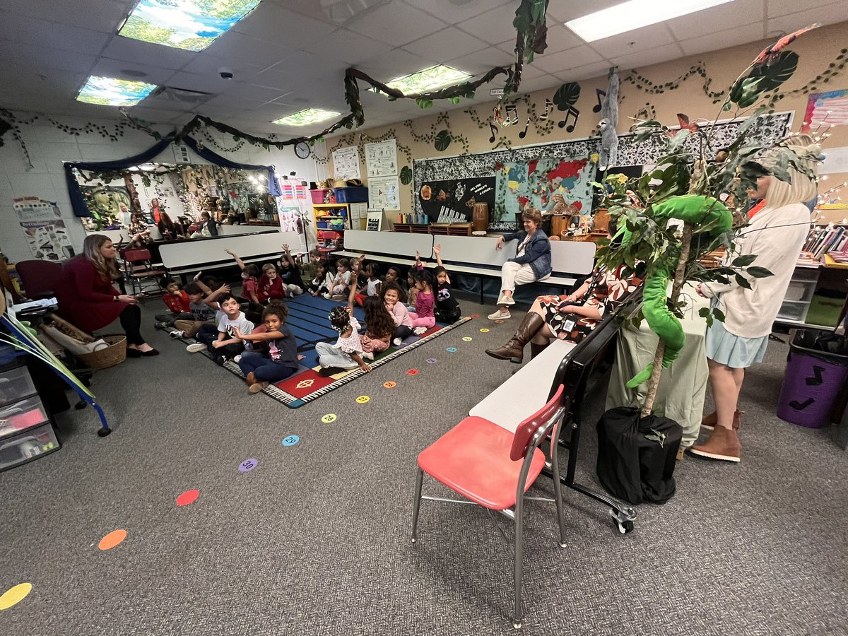 🍎Jenna Morrell🍏 (@msjennamorrell) on Twitter photo Loved hosting our AIC PLC at <a href="/jtownelementary/">Jeffersontown Elem</a> today! It was great getting our colleagues into our classrooms and continuing the collaboration around how to best support our schools. @PilleErin <a href="/Amanda_M1227/">Amanda Morrison</a> Loved hosting our AIC PLC at <a href="/jtownelementary/">Jeffersontown Elem</a> today! It was great getting our colleagues into our classrooms and continuing the collaboration around how to best support our schools. @PilleErin <a href="/Amanda_M1227/">Amanda Morrison</a>