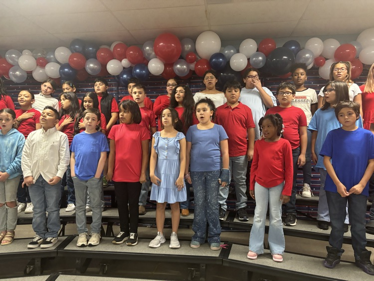 BaylessLISD's tweet photo. Bayless Elementary Patriotic Program. Great job 4th and 5th graders!! https://t.co/Yu9Hxdm9ub