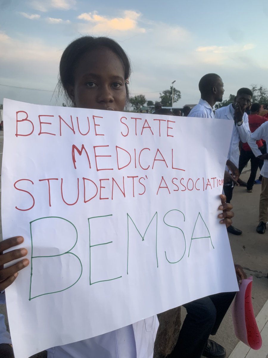 BenueMedics's tweet photo. https://t.co/easo50Rh9K
Click the link above to watch how we welcome back our executive governor His Excellency Rev. Fr. Dr. Hyacinth Iormen Alia @HyacinthAlia as he returns from China.👏👏👏
#BEMSA
#Alia
#InvestInBenue
#BenueHealthCare
#GoodGovernance https://t.co/br9fOh2FNM