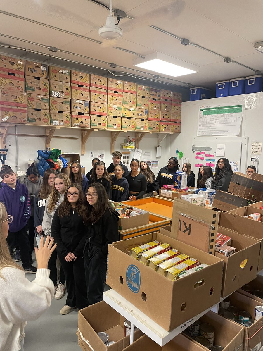 Our YFAs visited the local Orangeville Food Bank. Great way to give back to the community! <a href="/DPCDSBSchools/">Dufferin-Peel Catholic District School Board</a> #futureleaders