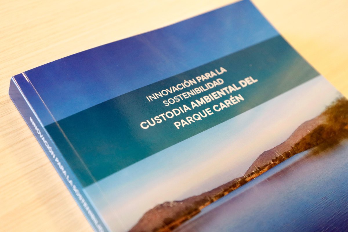 Innovación y sostenibilidad: Libro destaca el trabajo interdisciplinario en torno al cuidado ambiental y la ciudadanía en el Parque Carén uchile.cl/u222105