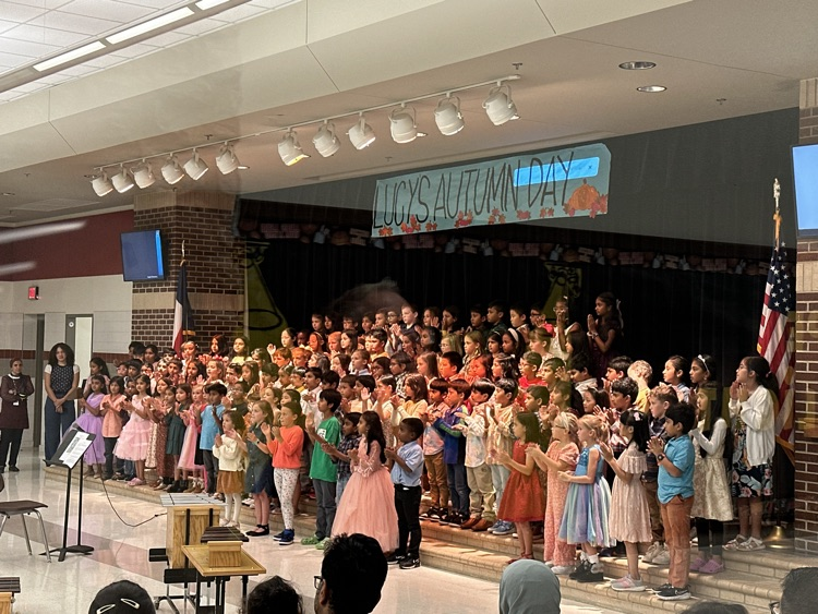 hugheselem's tweet photo. Great musical performance tonight by our second graders! Shout out to Mrs. Gatlin & Mr. Neugent for making it look so easy!! Y'all rock! #HugheshasHeart #ProsperProud https://t.co/RtAL2QKda1