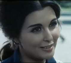 متدعيش على اللى ظلمك ولا  اللى خانك ولا اللى اذاك بس ادعى يقابل حد زيه😉😉

وساعتها هيعرف أن"" كما تدين تدان""