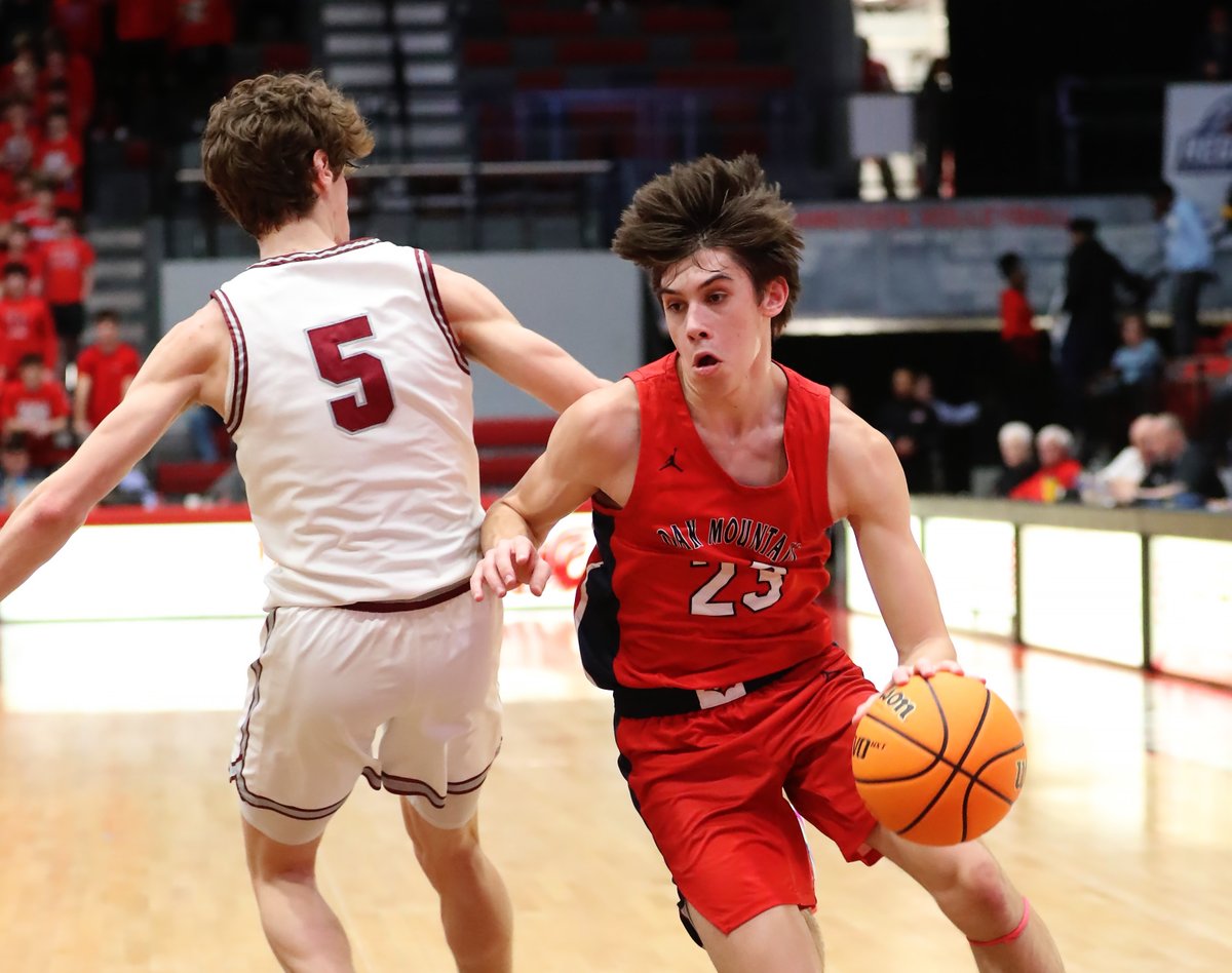 Andrew Simonson (@andrewtsimonson) on Twitter photo The Oak Mountain Eagles are flying into the 2024-25 season with the hopes of seeing their large senior class lead them to high places.
Season Preview by <a href="/traley34/">Tyler Raley</a>: shelbycountyreporter.com/2024/11/07/oak… The Oak Mountain Eagles are flying into the 2024-25 season with the hopes of seeing their large senior class lead them to high places.
Season Preview by <a href="/traley34/">Tyler Raley</a>: shelbycountyreporter.com/2024/11/07/oak…