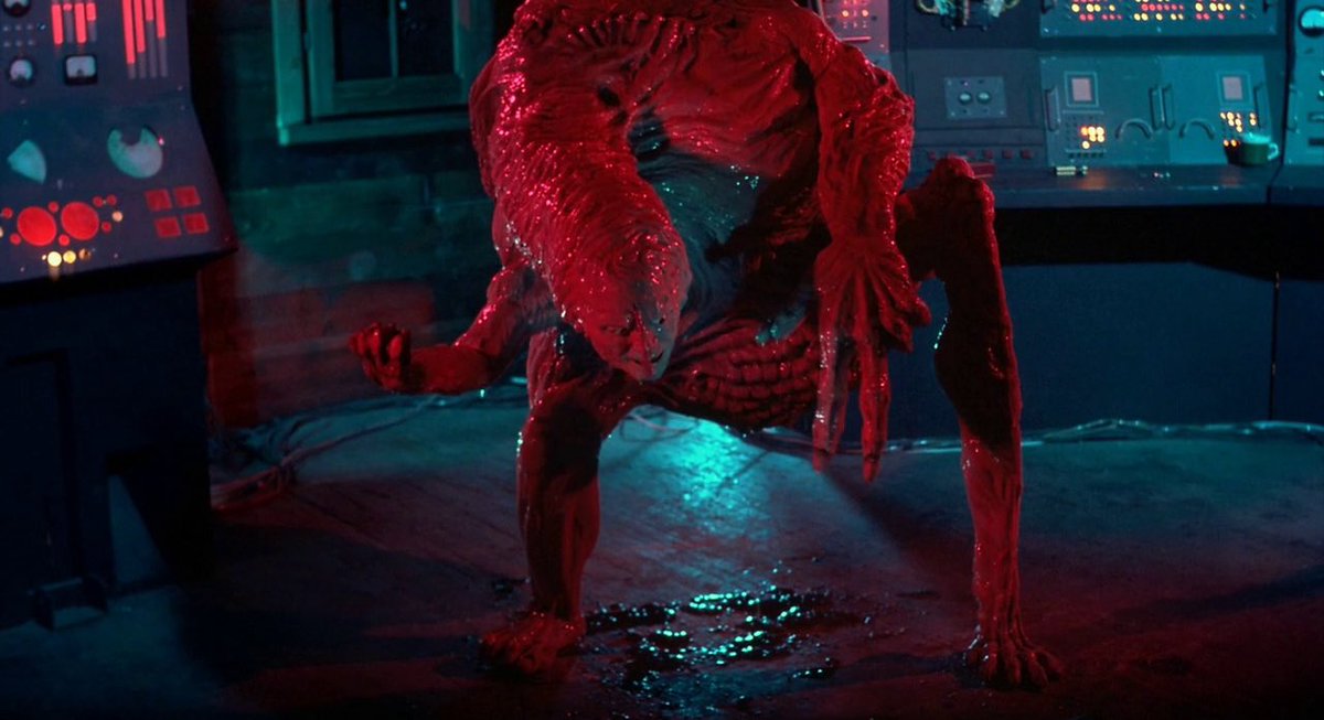 slasherbaddies's tweet photo. we should praise the likes of yuzna, henenlotter and gordon more when it comes to body horror, as a matter of fact the substance has more to do with the satirical in-your-face approach seen in society (1989) than anything from cronenberg, which tone and intentions are divergent https://t.co/DTtTEwUe2n