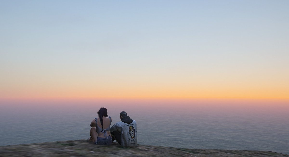 Kenny &amp; Ivy have broken up 💔

He loves her. But a lot of their relationship was Kenny looking after her. With recent events, Kenny can't even look after himself... So he's let her go not feeling good enough.

#ONX #ONXRP #GTARP #KennyRickett #roleplayer #OsirisMC