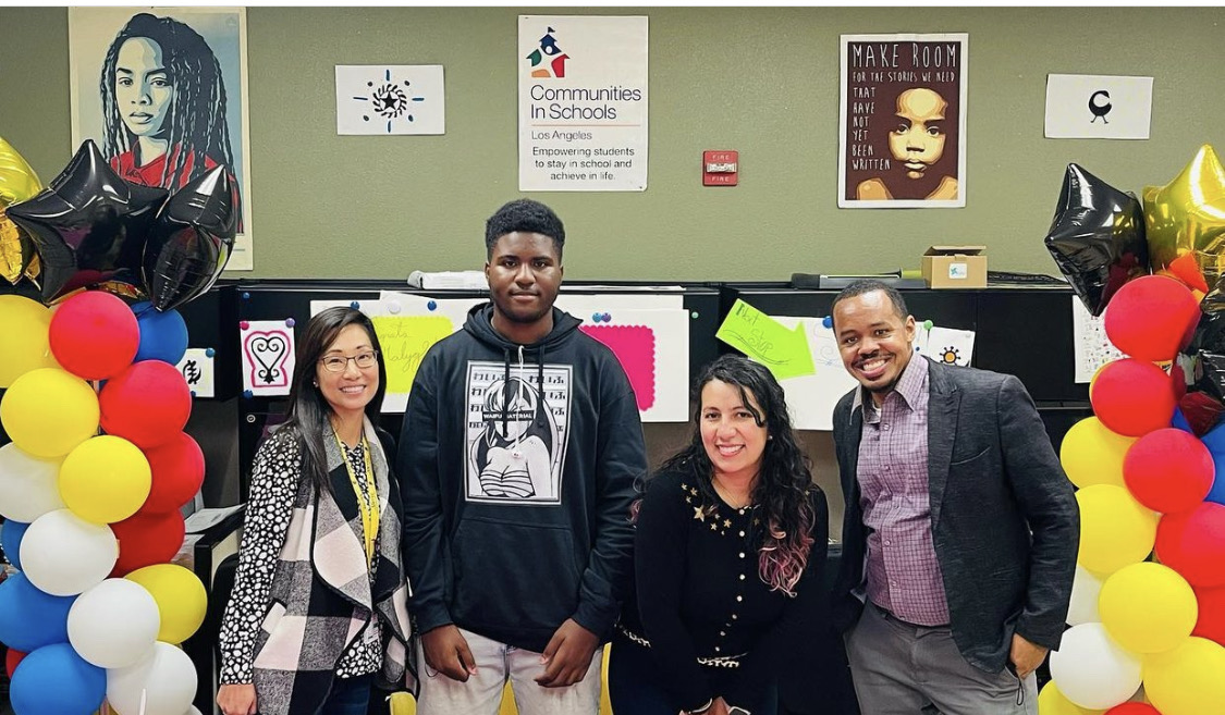 CISLosAngeles's tweet photo. LAUSD chronic absenteeism has doubled among Black &amp; Latino students post-pandemic, affecting learning and well-being. CISLA addresses this by creating spaces where students feel valued. New @GPSN_LA report explores ways to strengthen these efforts: https://t.co/OU1vtYmbDk https://t.co/icCJia8w1v