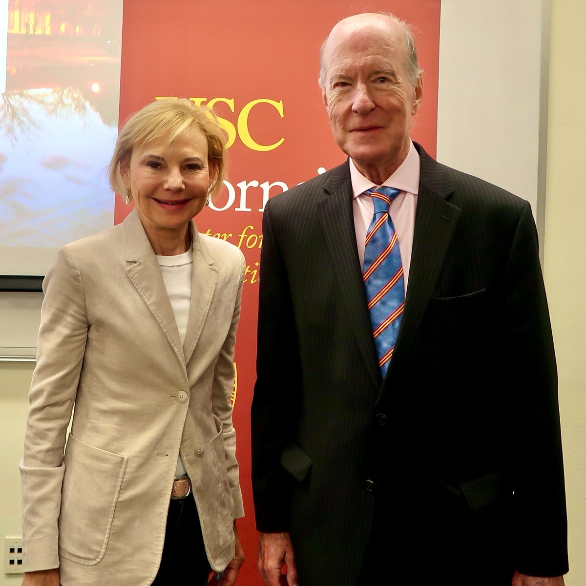uscCIS's tweet image. Today’s event featured @GoodmanSherri, author of “Threat Multiplier: Climate, Military Leadership, and the Fight for Global Security" (@IslandPress),  where she and @GregTreverton discussed military concerns and tactics in tackling climate change as a global security threat!
