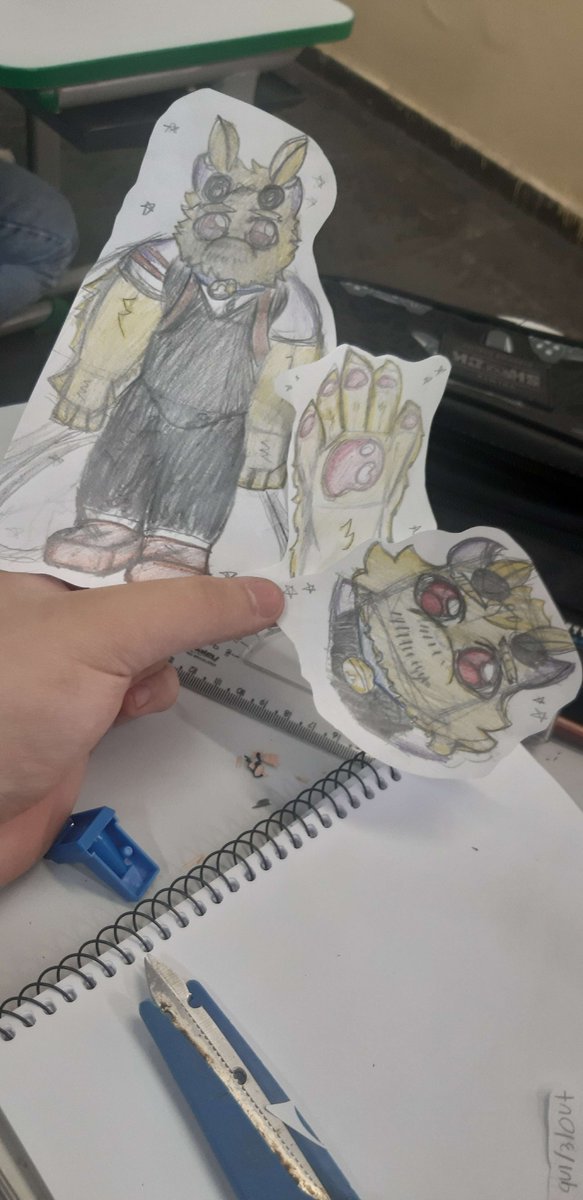 KySo_Do_Artes's tweet photo. Desenho que fiz no Meio da aula :P #furry #furryartist #art #tradicionalart #draw #moath #paws #roblox #deepwoken https://t.co/xjYof5GpV6