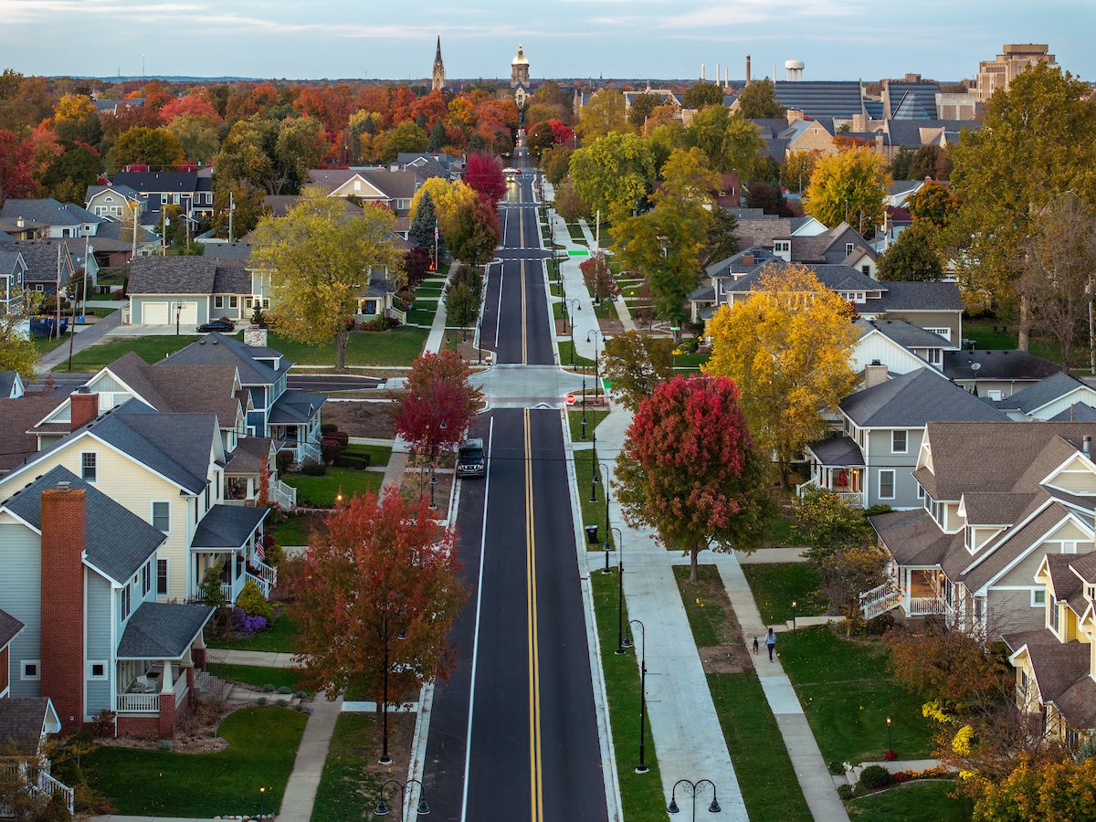 MichaelPDivita's tweet image. The LINK Trail, connecting downtown South Bend to the University of Notre Dame, officially opened today.
Photos by Matt Cashore / University of Notre Dame
@mattcashore