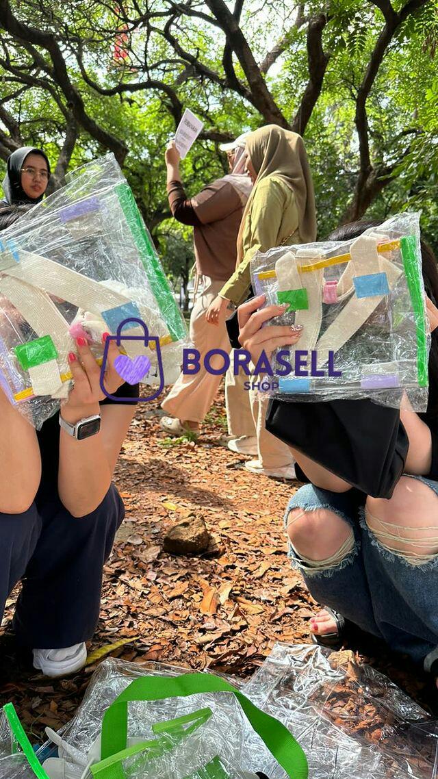 borasell_shop's tweet image. PVC BAG

#pvc #pvcbag #wts #wtb #kpopconcert