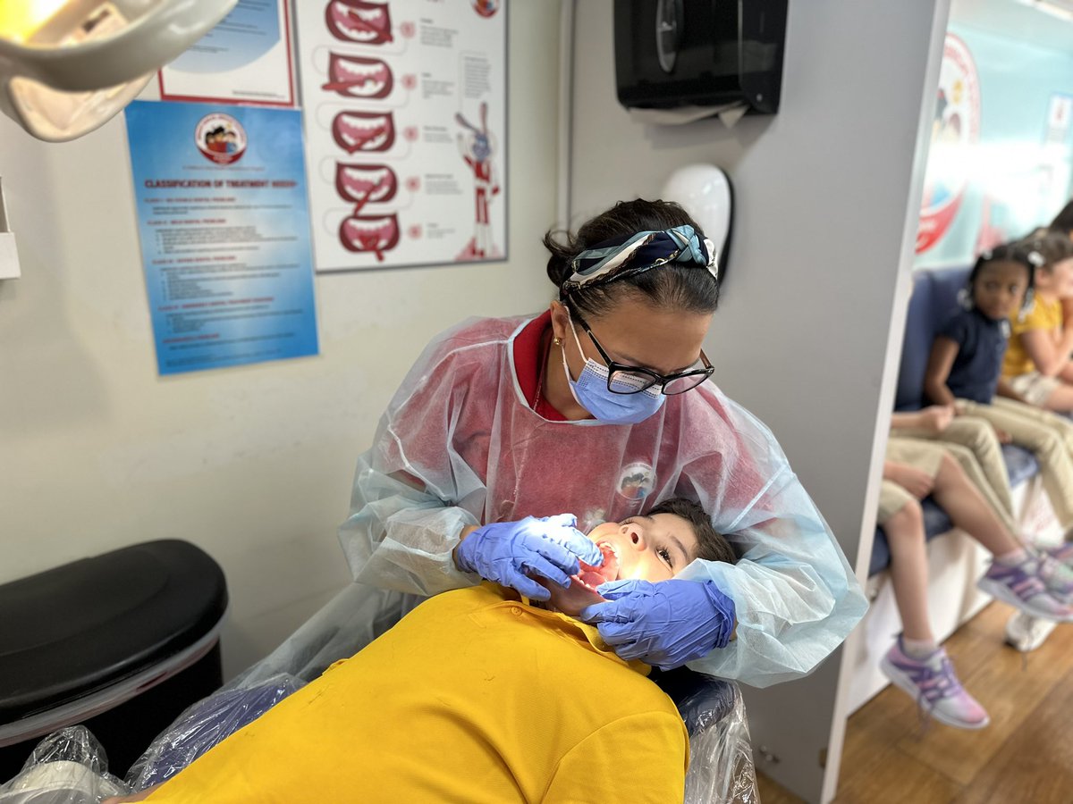 cj_finlayelem's tweet image. Thank you @colgatebsbf for a wonderful visit today! 💛 #ColgateBrightSmiles #WildAboutLearningatCJF #YourBestChoiceDrCarlosJFinlayElementary #YourBestChoiceMDCPS