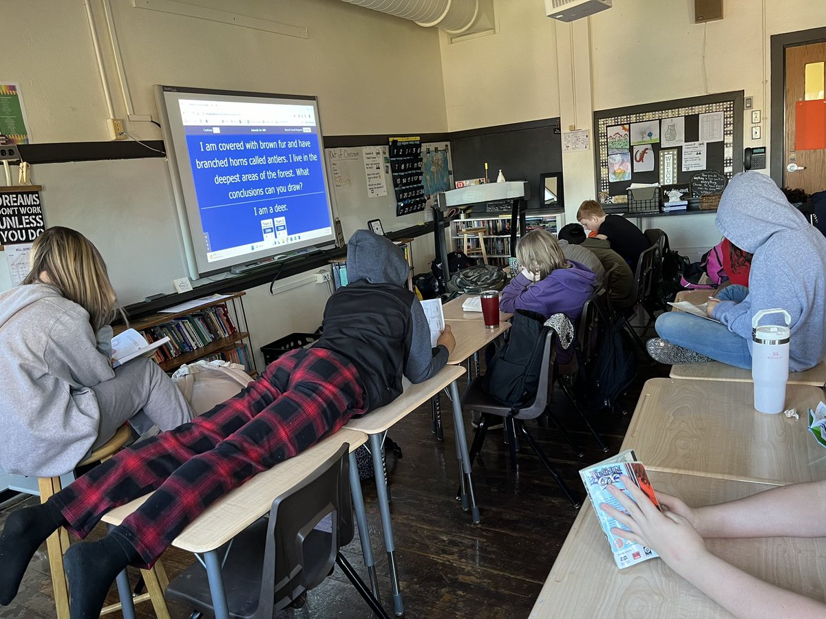 ReedAcademy1's tweet image. D.E.A.R. Time, BEST time! 📖📚🦫❤️
#SPSReadToSucceed