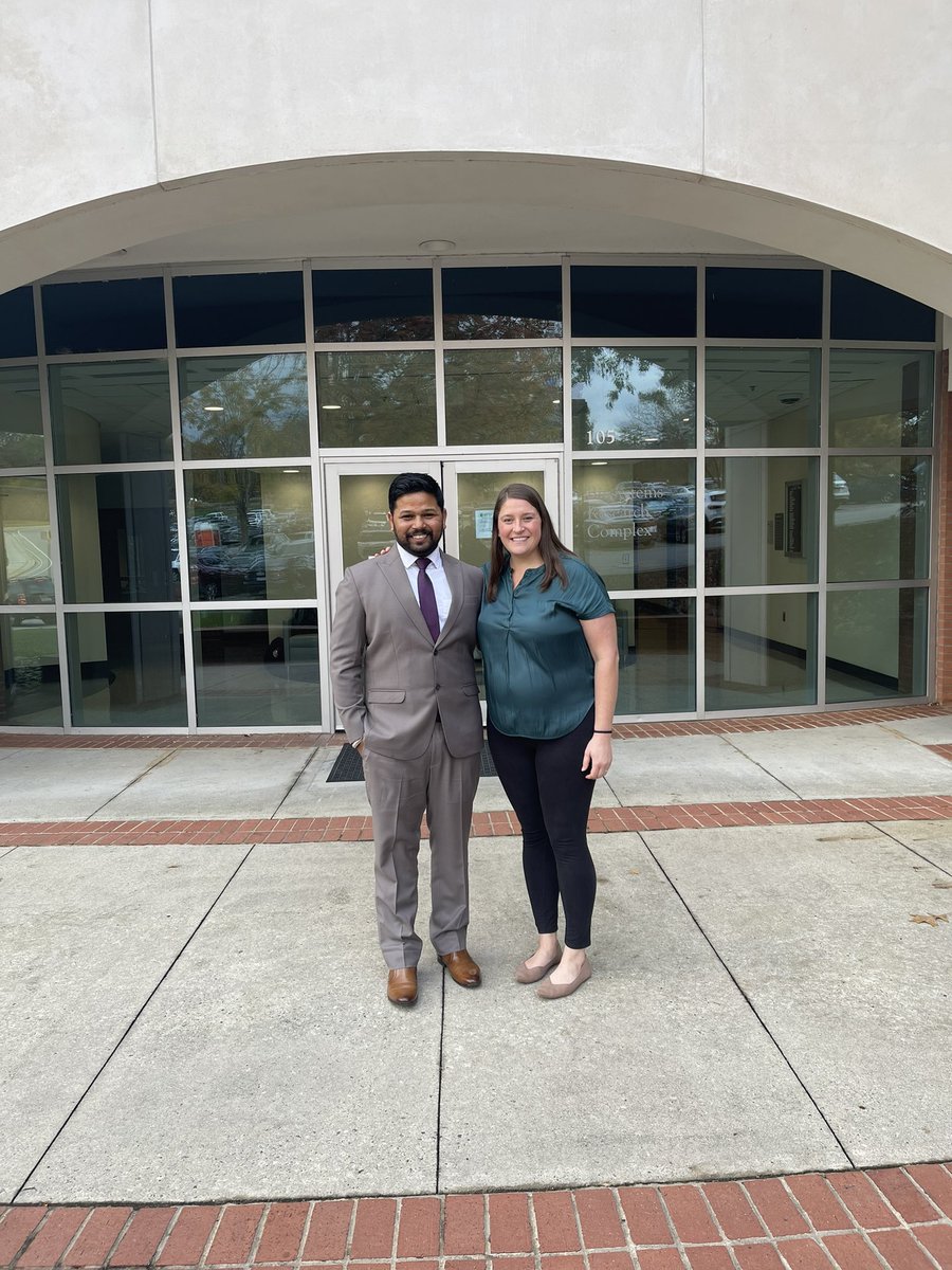 ejcieniewicz's tweet photo. Introducing Dr. Mandeep Tayal!! Congratulations @mandeeptayal32 🌸🐝 I’ve had so much fun and learned so much from you! Can’t wait to see what comes next for you.
If you’re heading to ESA next week, check out Mandeep’s talk! https://t.co/uBsyr1TwOA