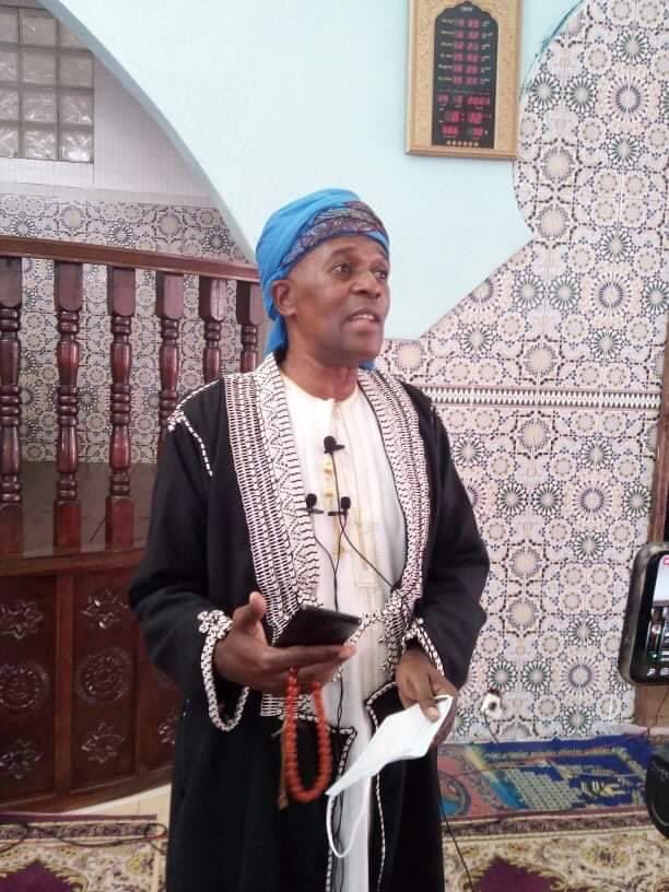 🆖⬇️ Politique Nationale.

Selon des sources bien autorisés  Austadh Djaouhar Youssouf Adam sera candidat au poste de député sous l’étiquette du Parti Orange 🍊  

 Nous vous souhaitons bonne chance pour cette nouvelle aventure.