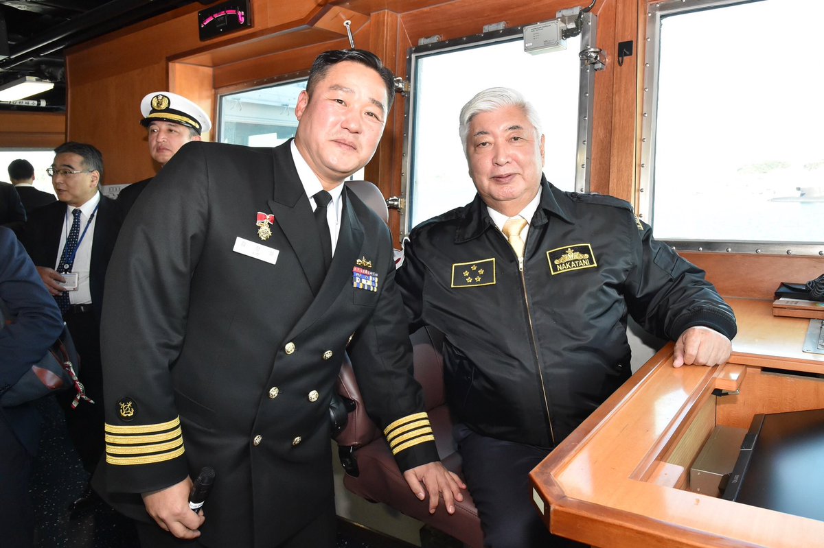 11月7日、中谷防衛大臣は、約6年ぶりの日本寄港となる韓国海軍練習