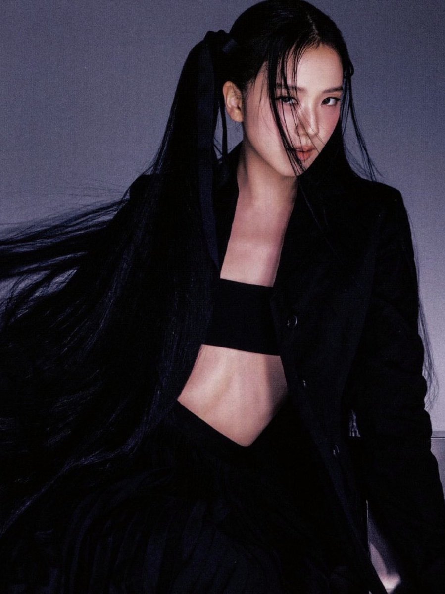 PopBase's tweet photo. JISOO will reportedly film a music video this month for her upcoming solo comeback. https://t.co/XtuPgPOHOQ