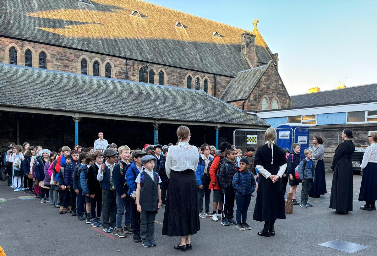Stephen Gilhooley (@gilhooleystevie) on Twitter photo P4 lined up and ready to enter their Victorian Classrooms this morning.
<a href="/BPSlearners/">@BruntsfieldPS</a> P4 lined up and ready to enter their Victorian Classrooms this morning.
<a href="/BPSlearners/">@BruntsfieldPS</a>