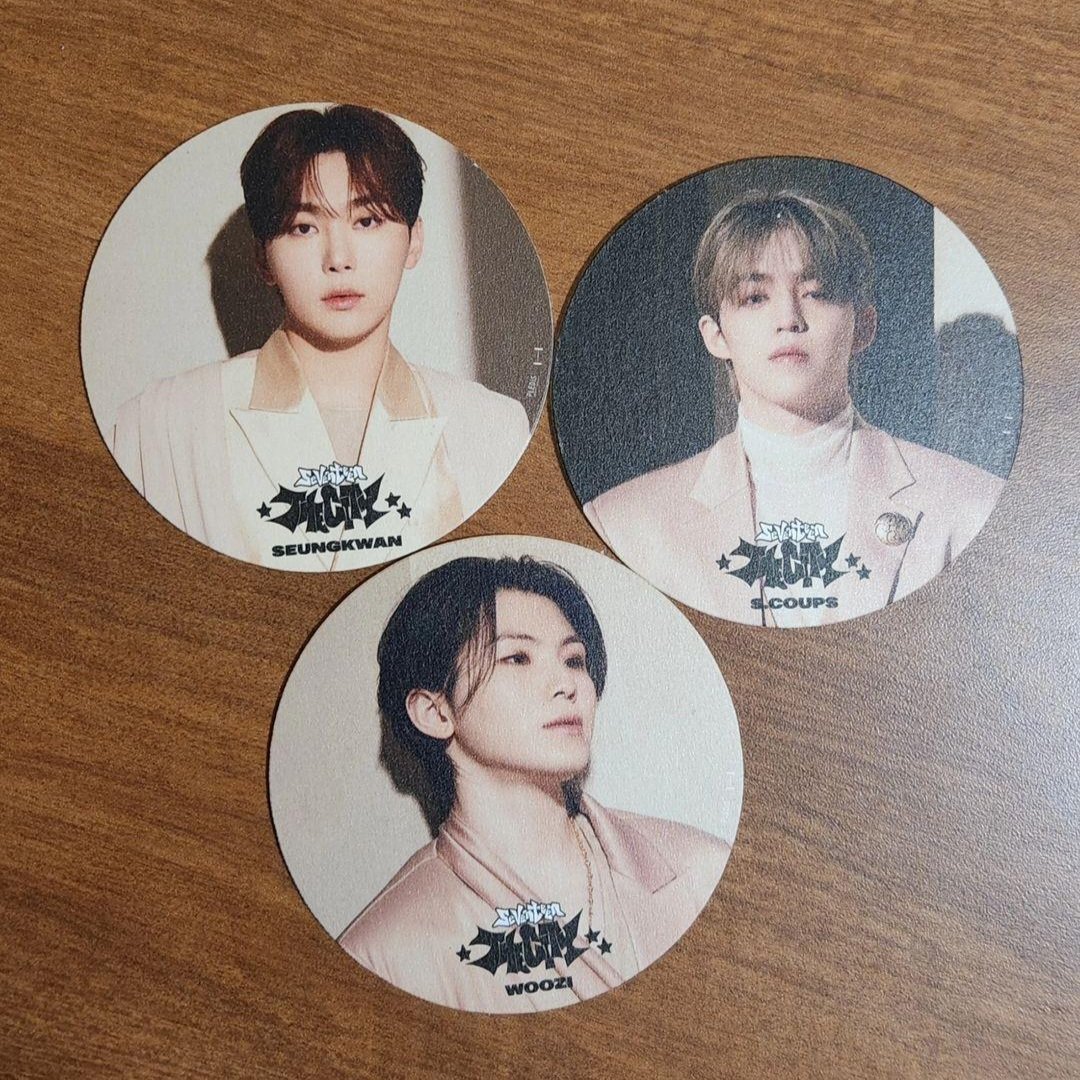 minmoonhao's tweet photo. WTT: LA carats who r going to sunday 11/10 concert did anyone get a minghao/hoshi/vernon/joshua/dino/jeonghan cup coaster that they want to trade 🥺🙏
#SEVENTEEN #세븐틴
#SVT_RIGHT_HERE_WORLDTOUR
#SVT_RIGHT_HERE_IN_US
#SVT_RIGHT_HERE_IN_LA 
#SEVENTEEN_THECITY_LA https://t.co/X67p2BLuBC