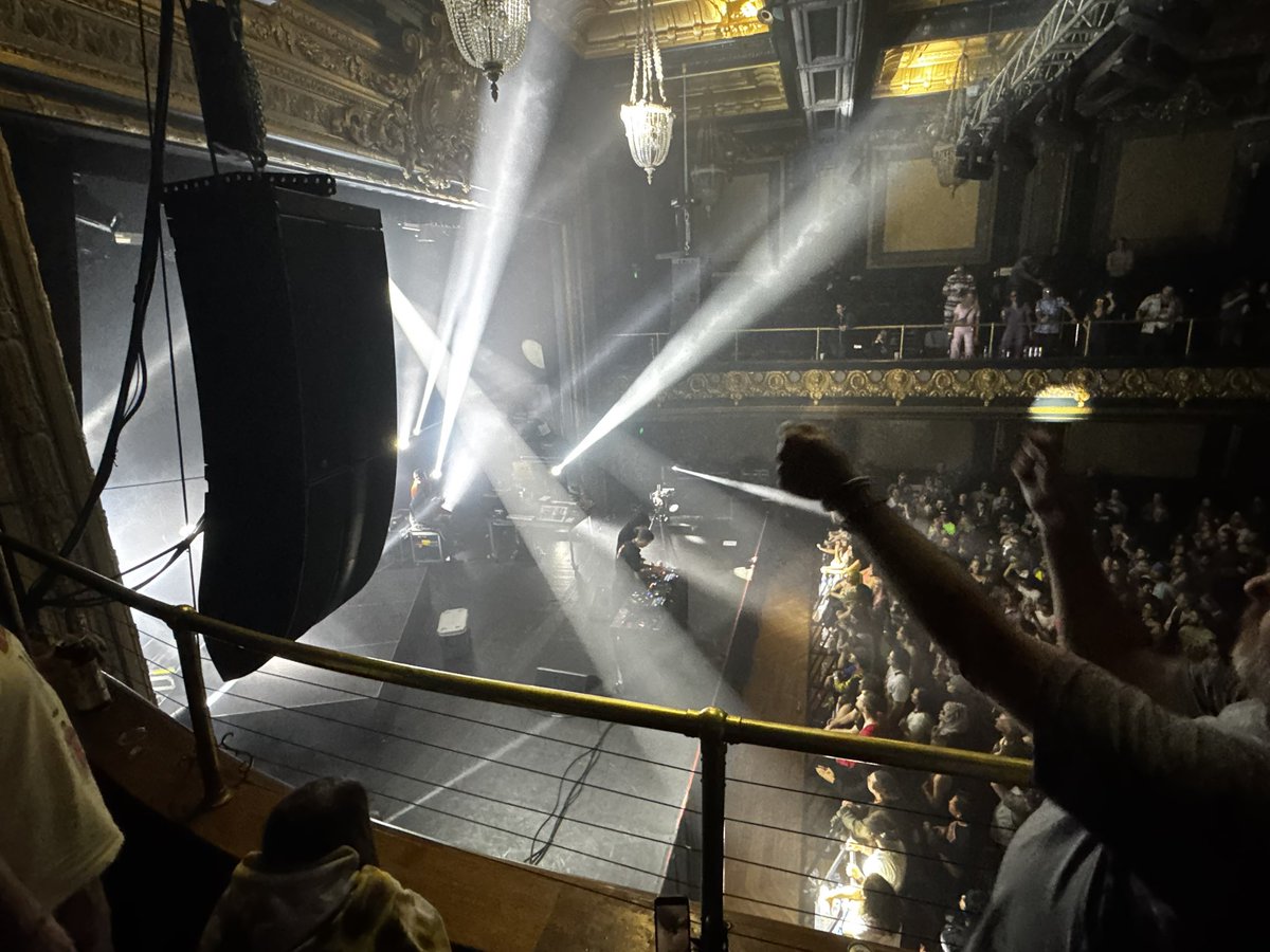 NathanJohns's tweet photo. @Wombat_Matt @kinggizzard Hell of a night, got a few pics you might like :) https://t.co/W8db6dCBjz