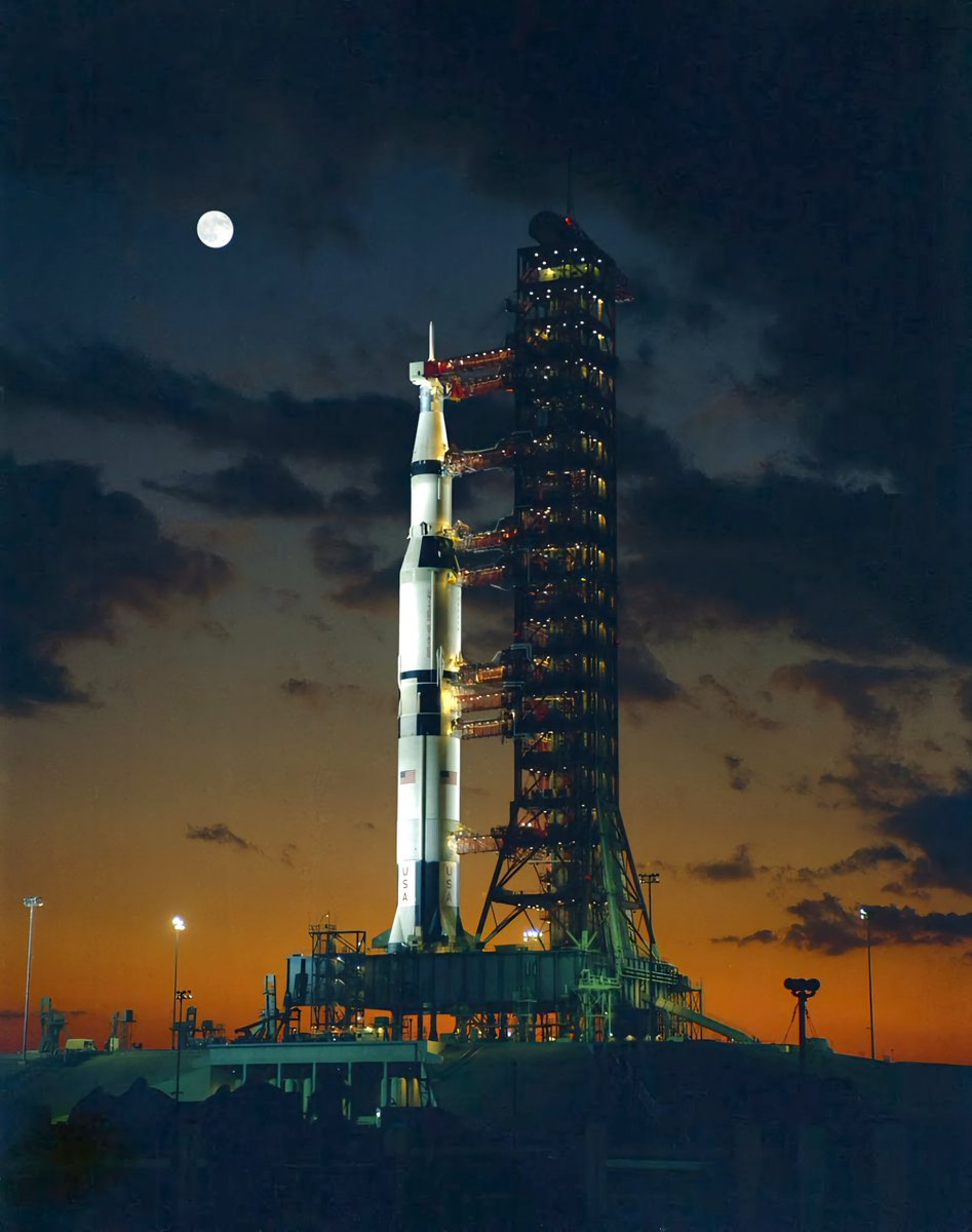 contactlight69's tweet photo. #Apollo4 Saturn V launcher on complex 39A
(November 8, 1967)
@contactlight69 https://t.co/tBq5hjusYN
