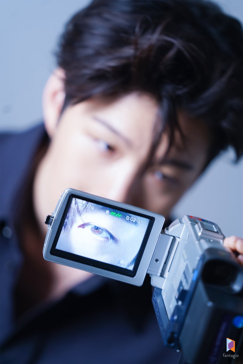 LeeCS_Official's tweet photo. [#이창섭][비하인드컷] 얼루어 10월호 촬영 현장

#LEECHANGSUB #TheWayfarer #일구구일 #1991년
#삼삼 #OLDTOWN #올드타운 https://t.co/bR1QblMAZo