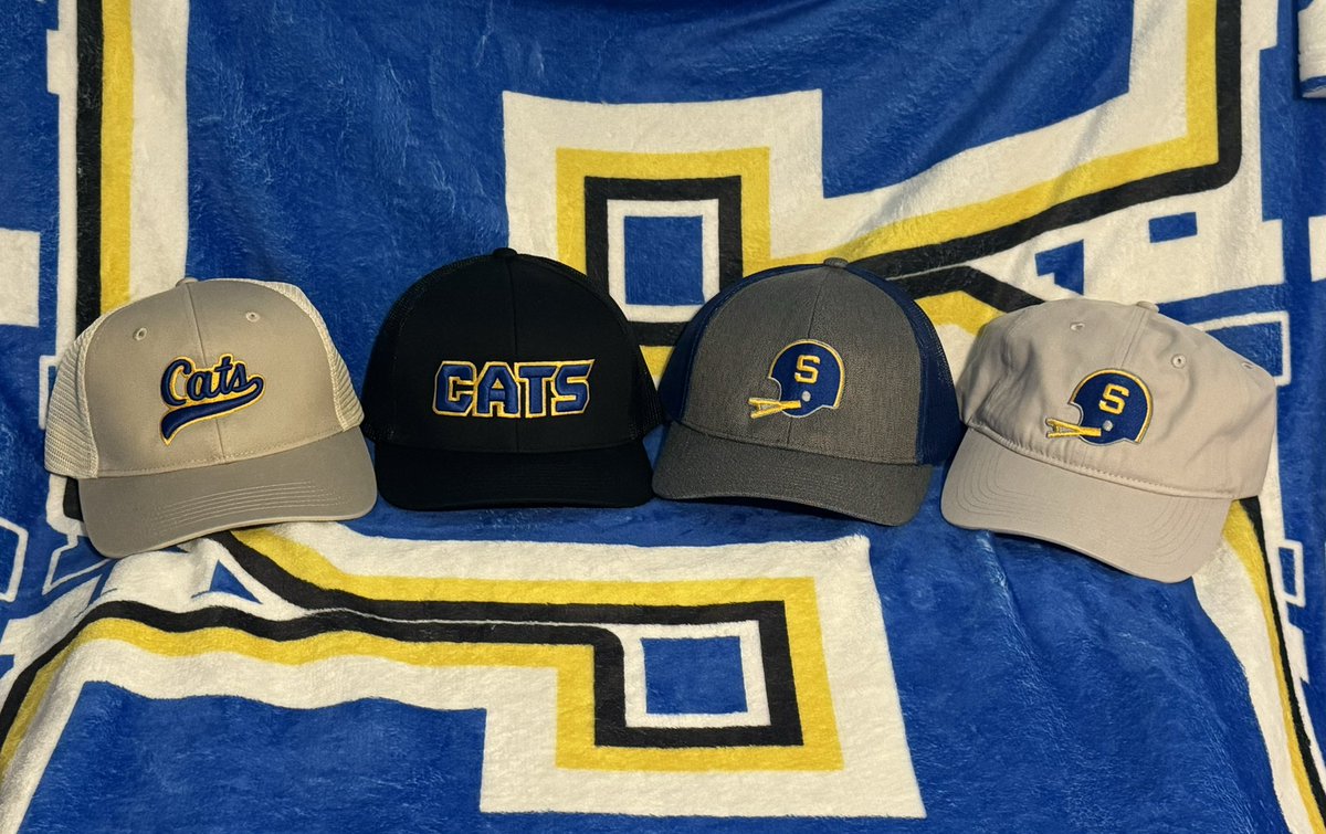 SweetTeesSW's tweet image. New hats alert! It’s not too early to start Christmas shopping!
• Blue Script Cats - $25 (snapback)
     🏷️ $20 if you also buy one of the other hats
• All others are $20 each 
    👱‍♀️Check out the ladies ponytail cap (tan script Cats)