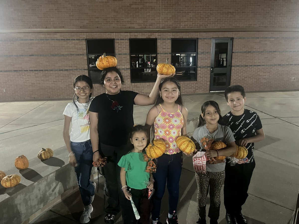 Ariel Daudet (@ayedaudet) on Twitter photo NAC showed up and SHOWED OUT at <a href="/kahlams/">Kahla Middle School</a> #academicKnight ‼️ 5 of our students won bikes and a few others won some more #kahlaswag 💚💛 We had so much fun with our students and families! NAC showed up and SHOWED OUT at <a href="/kahlams/">Kahla Middle School</a> #academicKnight ‼️ 5 of our students won bikes and a few others won some more #kahlaswag 💚💛 We had so much fun with our students and families!
