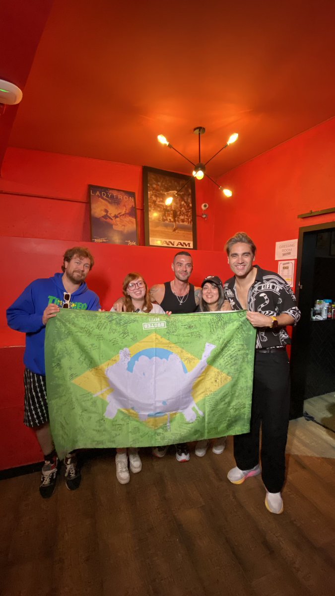 cah montemór #TeamBusted (@cahmontemor) on Twitter photo THANK YOU SO MUCH <a href="/Busted/">Busted</a>! We love you, come back soon! 🇧🇷💛
<a href="/JamesBourne/">James Bourne</a> <a href="/mattjwillis/">matt willis</a> <a href="/CharlieSimpson/">Charlie Simpson</a> <a href="/PortalBustedBr/">Busted Brasil 🚀</a> THANK YOU SO MUCH <a href="/Busted/">Busted</a>! We love you, come back soon! 🇧🇷💛
<a href="/JamesBourne/">James Bourne</a> <a href="/mattjwillis/">matt willis</a> <a href="/CharlieSimpson/">Charlie Simpson</a> <a href="/PortalBustedBr/">Busted Brasil 🚀</a>