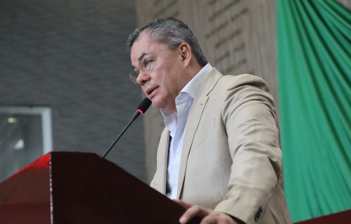 ESNOTICIAS4's tweet photo. DIPUTADO RAFA REYES PROPONE ENDURECER LAS PENAS PARA QUIENES COMETAN DELITOS SEXUALES EN UNIDADES DEL TRANSPORTE PÚBLICO Y EN SERVICIOS OPERADOS POR APLICACIONES

El diputado Rafael Reyes presentó una iniciativa destinada a reformar el Código Penal del Estado de Morelos https://t.co/q7B8lpxKO5