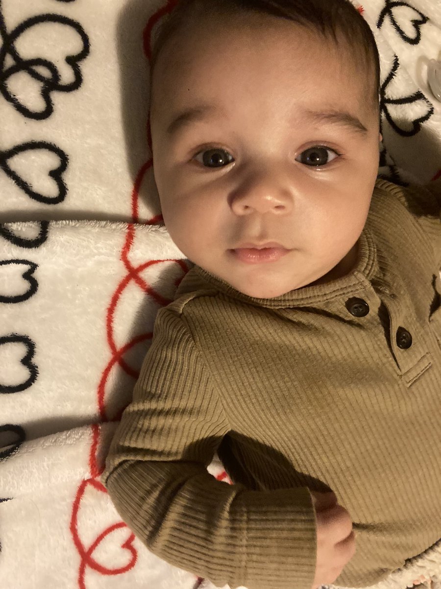 xoPinup's tweet photo. I know I never get on here.. or anything.. just being an overwhelmed single mom to this handsome, baby model looking baby son https://t.co/d1svIbvi5Q