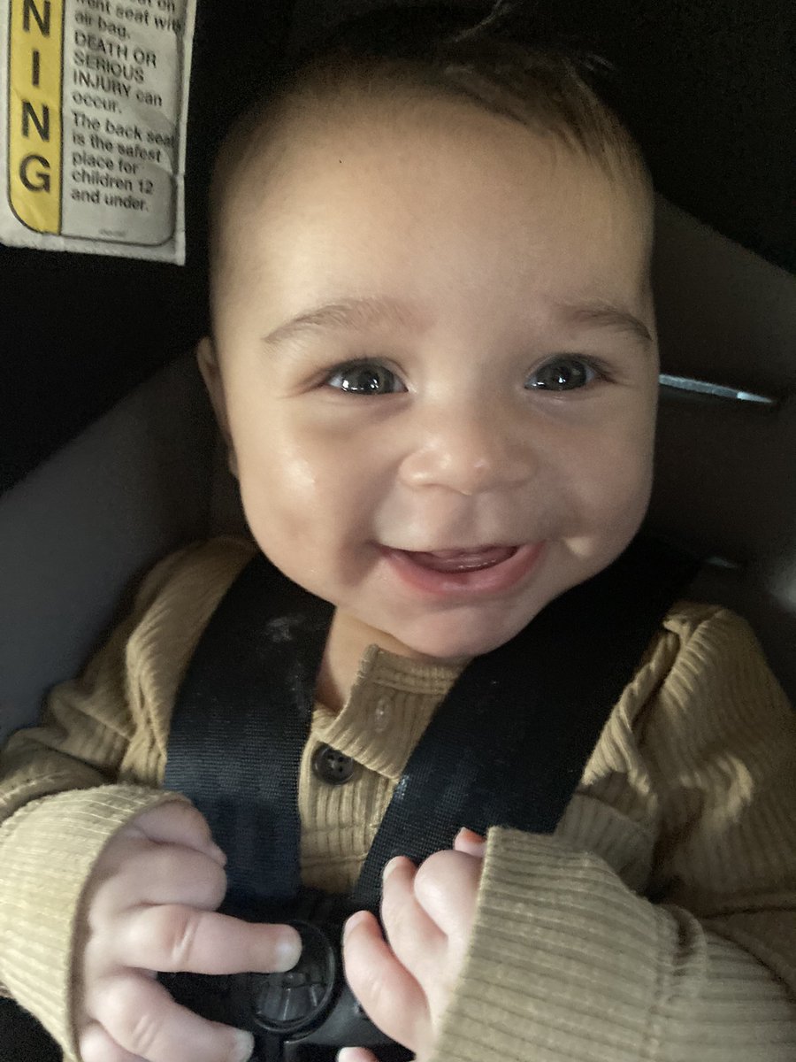 xoPinup's tweet photo. I know I never get on here.. or anything.. just being an overwhelmed single mom to this handsome, baby model looking baby son https://t.co/d1svIbvi5Q