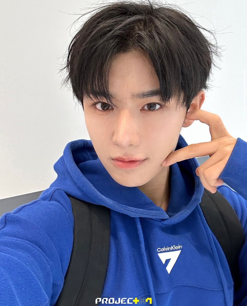 yichenproject7's tweet image. What's up y'all.... #YICHEN #PROJECT7