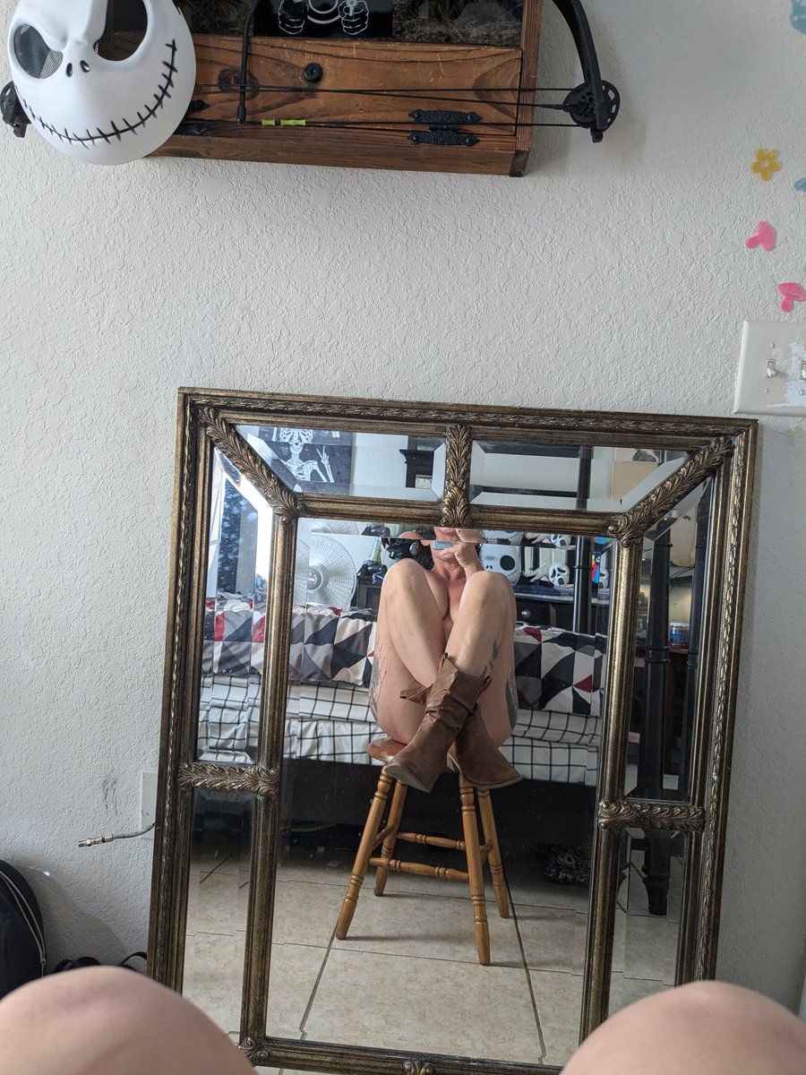 Content from thefoxyroxy88