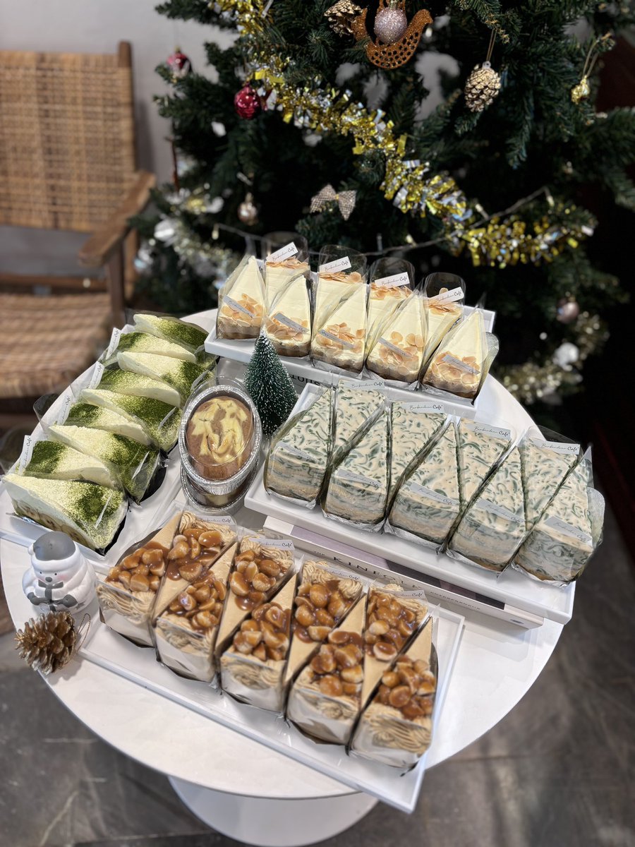 bunbandaan_cafe's tweet photo. เปิดร้านแล้วนะคะ ช่วงนี้อาที่ร้านดีสุดๆมานั่งชิลๆหรือเปลี่ยนที่นั่งทำงานได้ที่ร้านพี่บุญนะคะ⛄️✨🤍
#คาเฟ่นครปฐม #คาเฟ่2024 #cafeandspace #petfriendly https://t.co/gduSZYNfjI