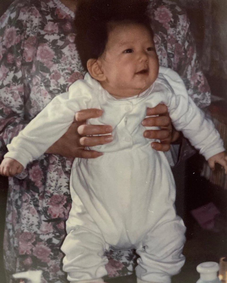 키횬 부대와 가ㄲㅏ운 곳에 살고 있능ㄷㅔ
여기 지금 늠 춥따 。우리 아기 짠해서 우쨔ㄲ ㅏ ,.... 
유키횬 , 내가 가서 안아 조야만 ,, 。 (안됨)