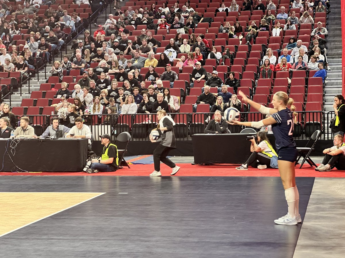 Freeman_Falcons's tweet image. C2️⃣ State🏆Championship:

🏐Round 1️⃣:

Set 2️⃣:

Freeman🐦Falcons🟰2️⃣5️⃣
Thayer Central🗡️Titans🟰2️⃣2️⃣

All tied 1️⃣➖1️⃣‼️

#WeAreFreeman🐦