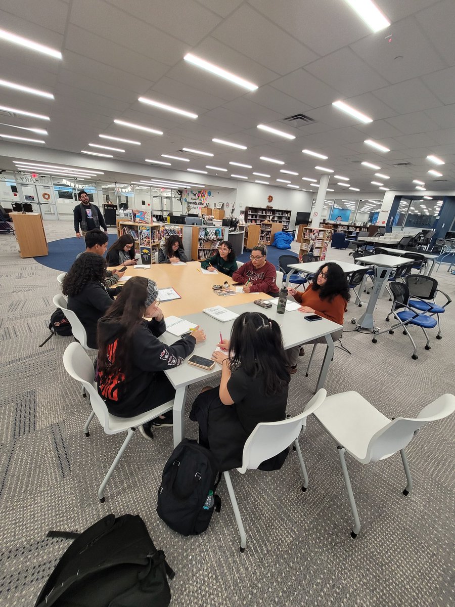 Michelle Saenz tweet media