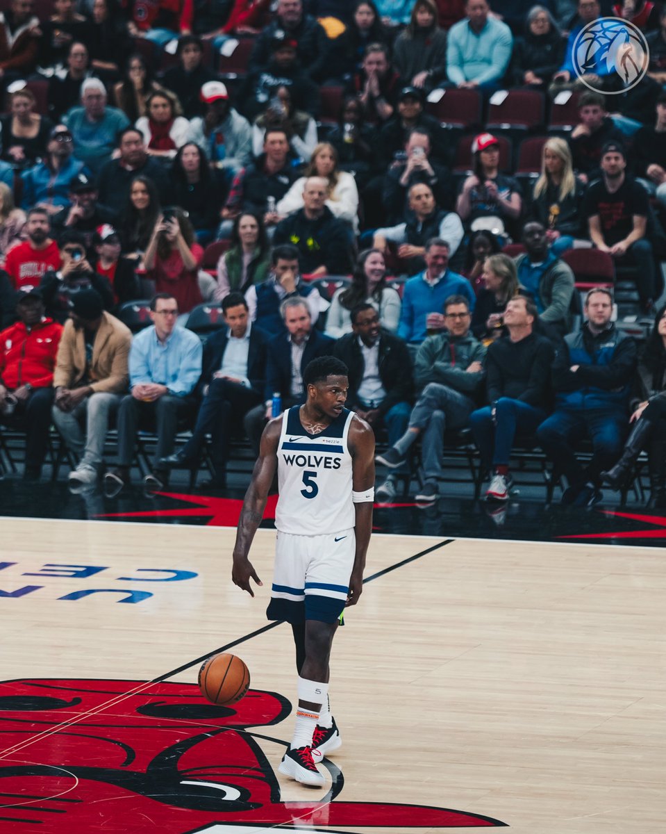 Timberwolves's tweet photo. in the house that MJ built. https://t.co/Qs5ojbwpkA